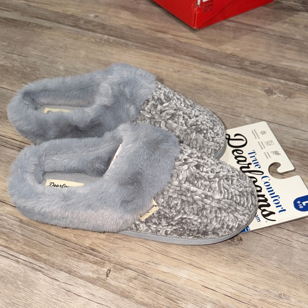 dearfoams Light Gray Chenille Faux-Fur Slip-On Slippers